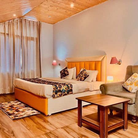 Hadimba Hill View By Hadimba Palace, Manali - Premium Room ! Family Hotel ! Parking ! Near Hadimba Temple Ngoại thất bức ảnh