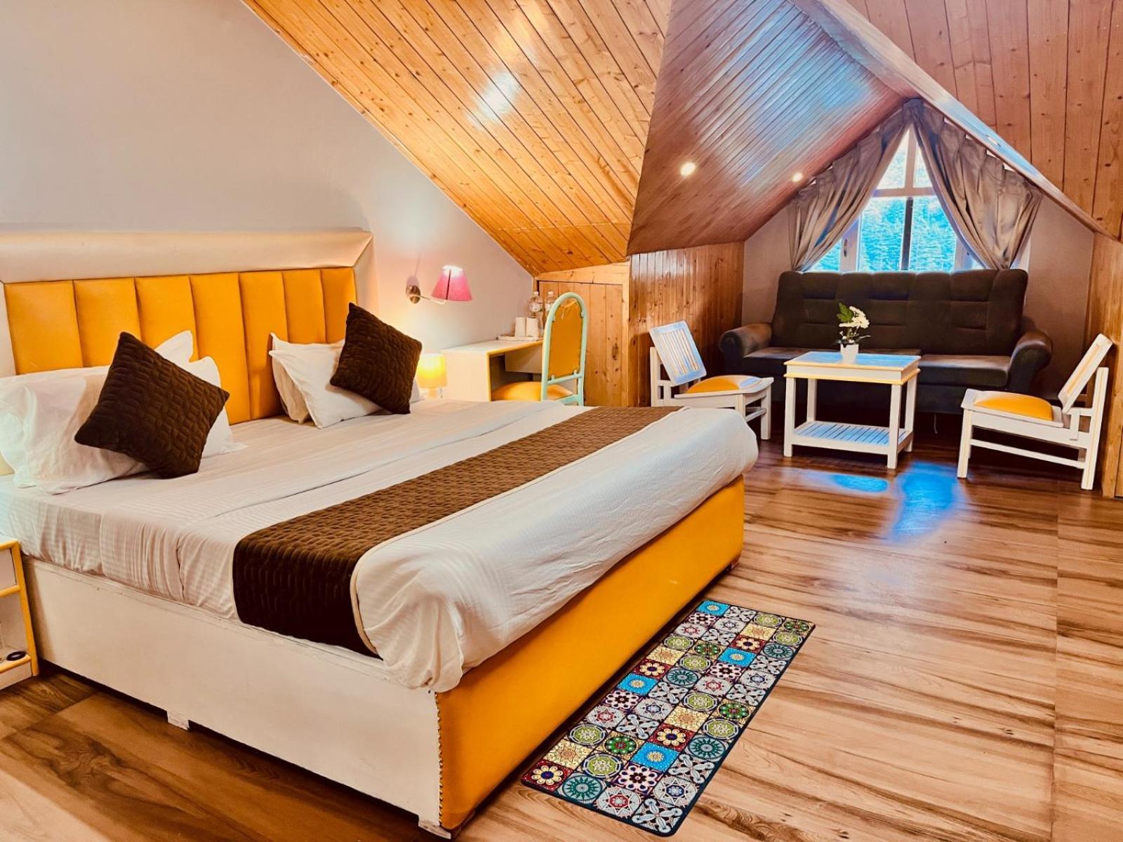 Hadimba Hill View By Hadimba Palace, Manali - Premium Room ! Family Hotel ! Parking ! Near Hadimba Temple Ngoại thất bức ảnh