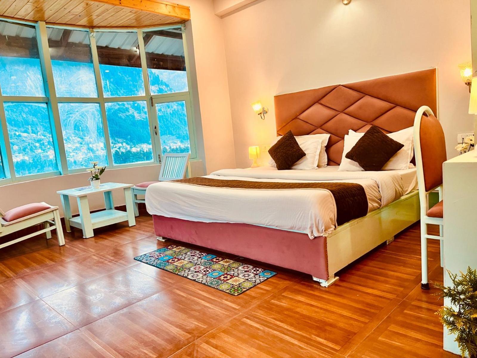 Hadimba Hill View By Hadimba Palace, Manali - Premium Room ! Family Hotel ! Parking ! Near Hadimba Temple Ngoại thất bức ảnh