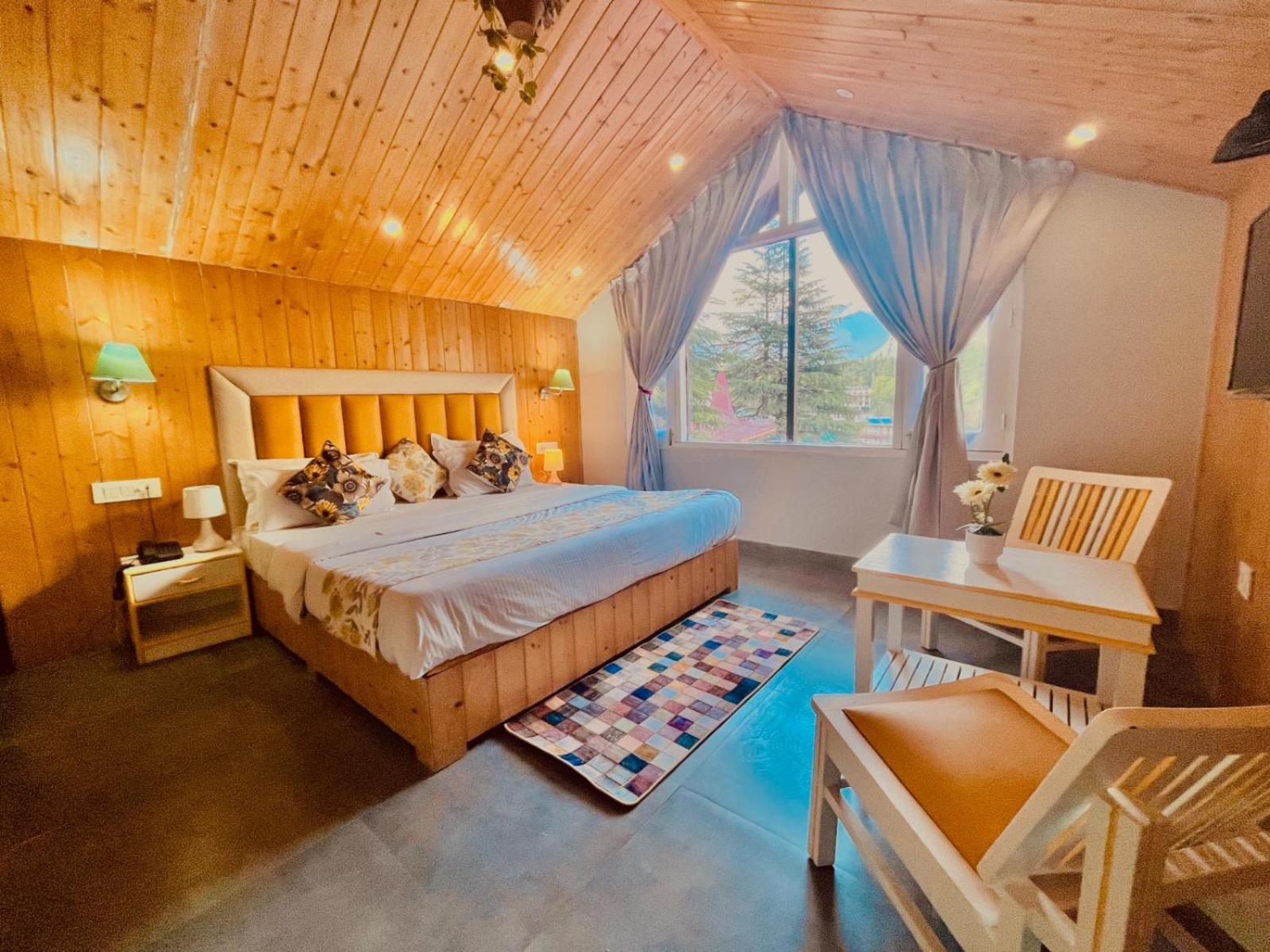 Hadimba Hill View By Hadimba Palace, Manali - Premium Room ! Family Hotel ! Parking ! Near Hadimba Temple Ngoại thất bức ảnh