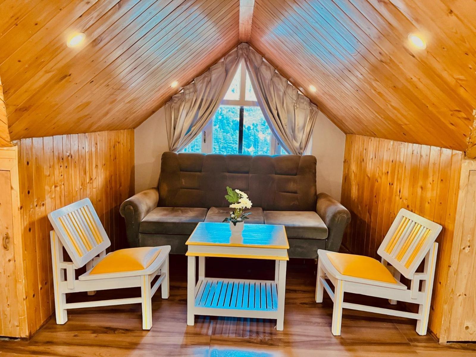 Hadimba Hill View By Hadimba Palace, Manali - Premium Room ! Family Hotel ! Parking ! Near Hadimba Temple Ngoại thất bức ảnh